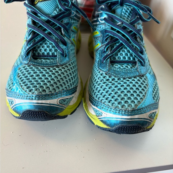 Asics Sneakers in Blue and Lime - Picture 1 of 1